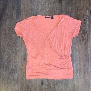 Tahari size small ladies top